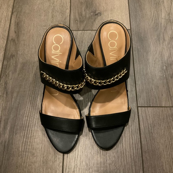 Calvin Klein Black Heels with Gold Chain Detail - Picture 1 of 6